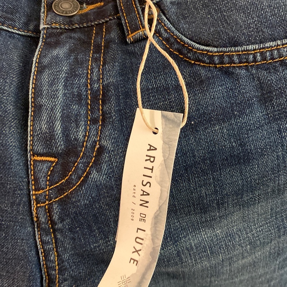 Capri Jeans - Picture 3 of 6